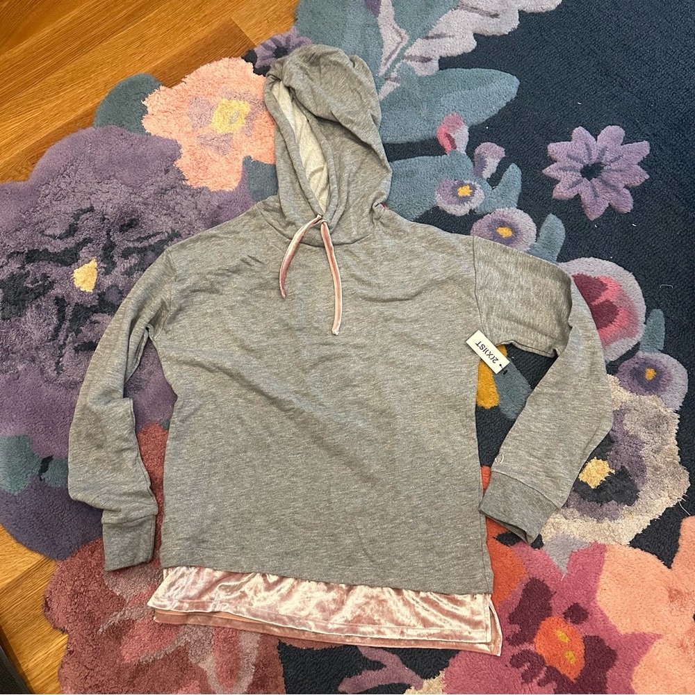 NWT 2xist Gray & pink velour Hoodie
